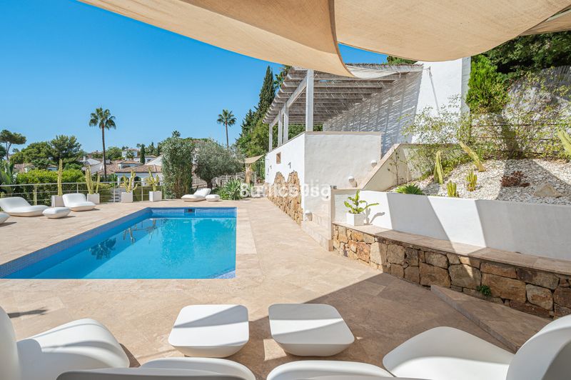 Foto 6ca1a1c1-8dcf-41e3-b3a7-525285de6072. Casa adossada a Las Brisas Marbella