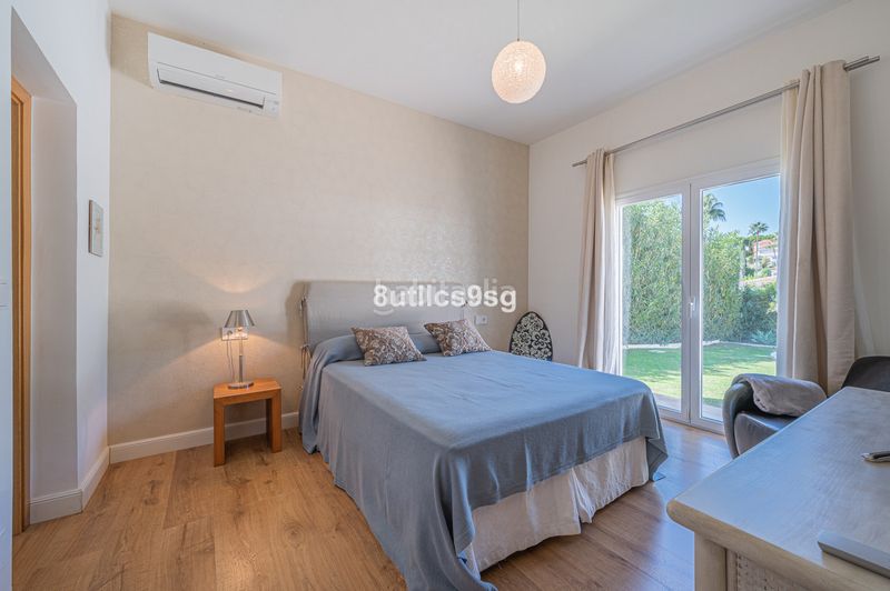 Foto 734fe83c-6b57-469c-83e8-3666495ac7c3. Casa adossada a Las Brisas Marbella