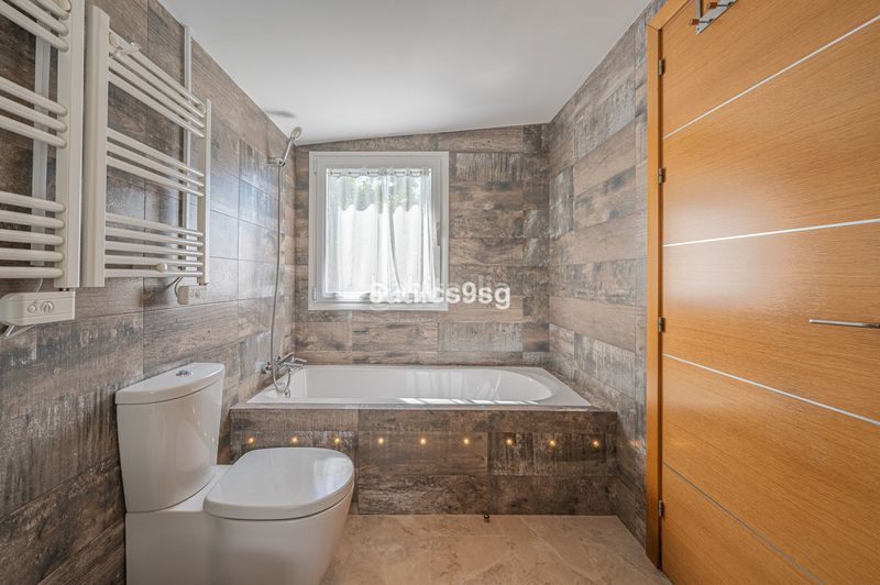Foto ffd56749-3b87-475c-849f-ed41bcda506d. Casa adossada a Las Brisas Marbella