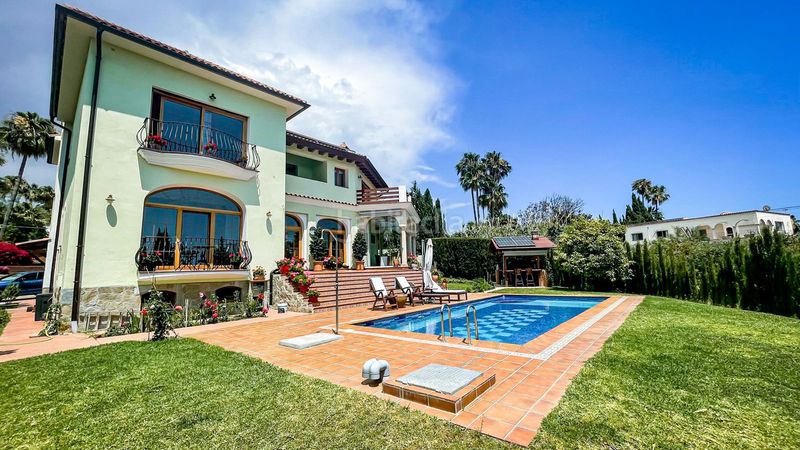 Foto be322088-a534-44fa-9aec-cce3072546e8. Casa adossada a El Rosario - Ricmar Marbella