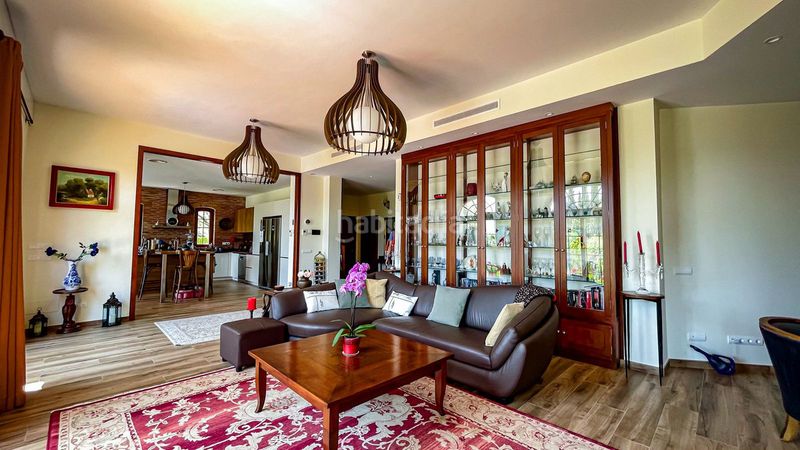Foto e963d20d-e591-4298-a20e-311b8c460f77. Casa adossada a El Rosario - Ricmar Marbella