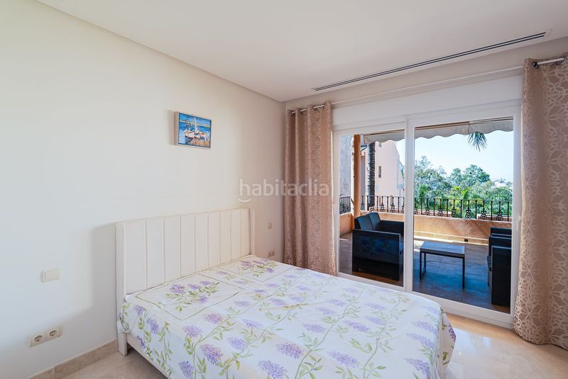 Foto e87d7d94-691e-4f14-8f2c-678c71cb5cf5. Pis a Las Brisas Marbella
