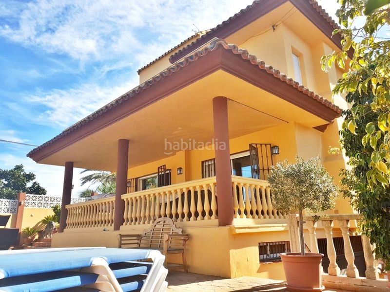 Foto 3b64f835-9060-4c42-ac7f-4438bfd4bdd6. Casa adossada amb aparcament a Las Brisas Marbella