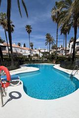 Pis a Bahía de Marbella