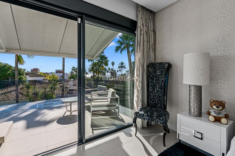 Foto b5d2efe3-2943-428e-ae95-29d88c40b8e4. Casa adossada a Los Monteros Marbella