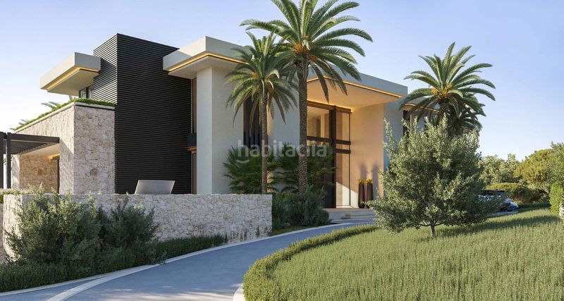 Foto e2693d38-3bbe-4c83-ae9e-0c3619aad9e8. Casa adossada amb aparcament a La Zagaleta Benahavís