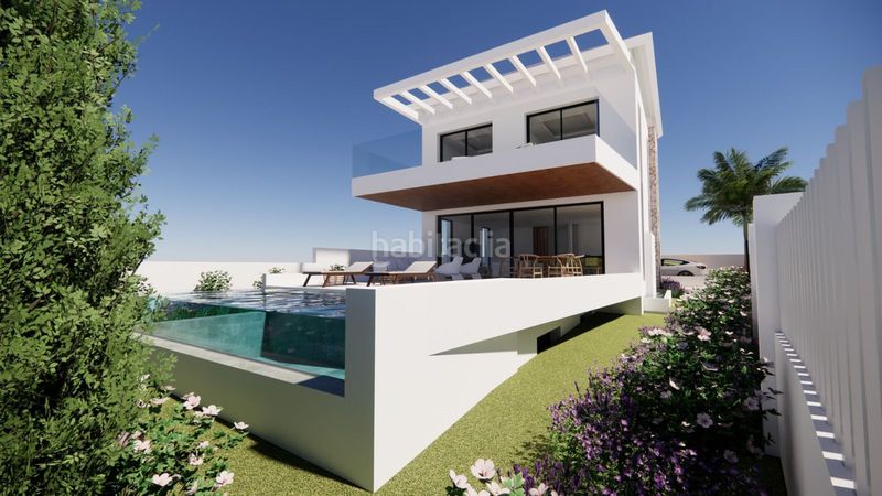 Foto a9352a61-35d8-4faa-a802-29e22e00097c. Casa adossada a Las Chapas - Alicate Playa Marbella
