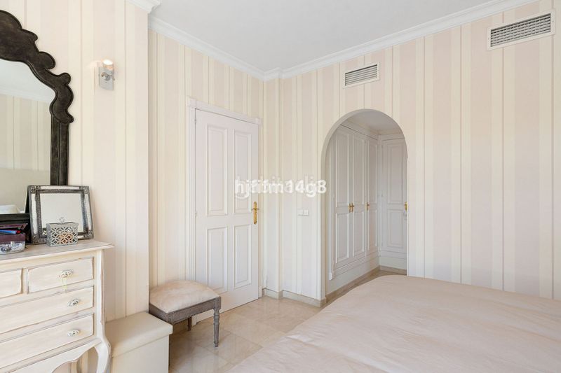 Foto a8196b45-b106-49ba-833f-9f775532d65c. Ático en Las Brisas Marbella