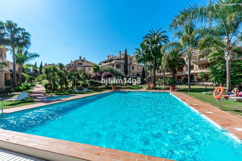 Foto 913d00b8-5901-4bce-8664-a92d638dc6bd. Pis a Las Brisas Marbella