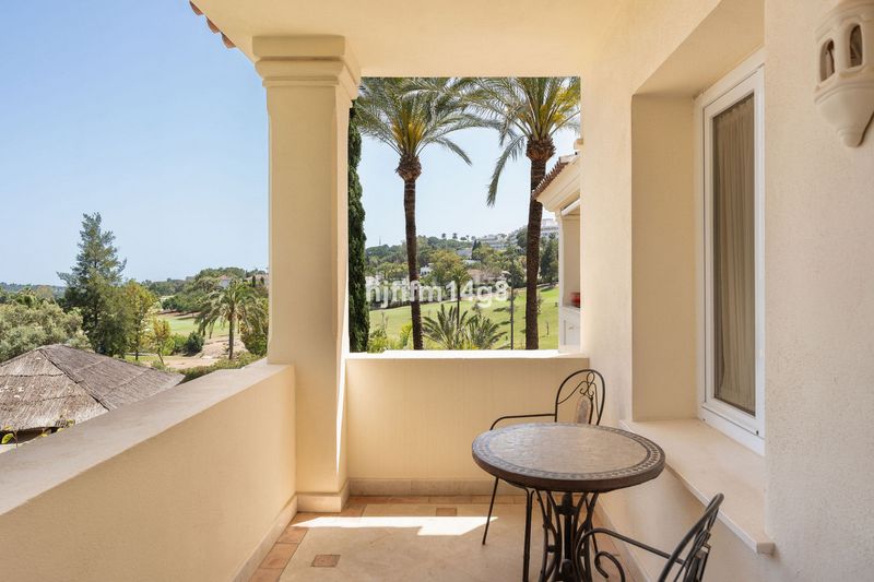 Foto c27af794-1a75-456c-b04c-811291300c88. Pis a Las Brisas Marbella