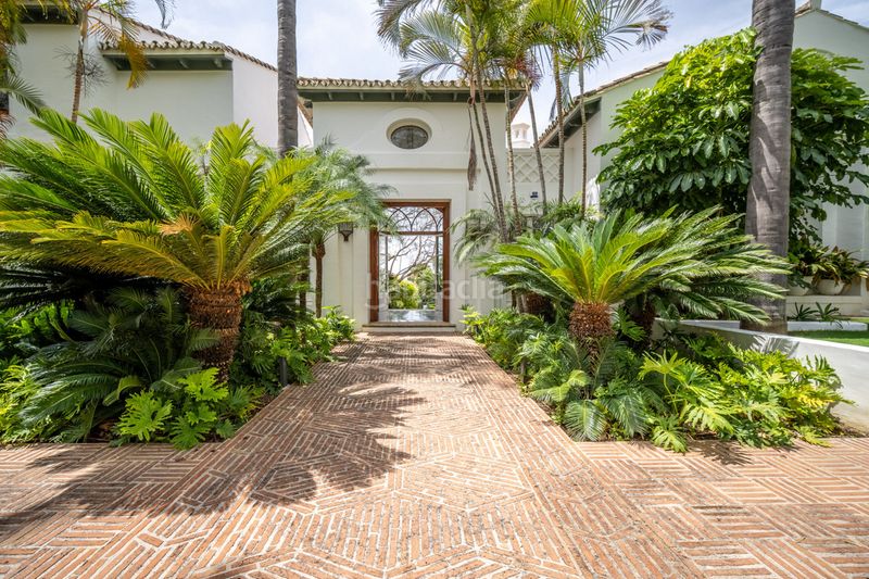 Foto 2b3dca53-4996-49f8-9b6b-ea434ba34dd6. Casa adossada a Sierra Blanca Marbella