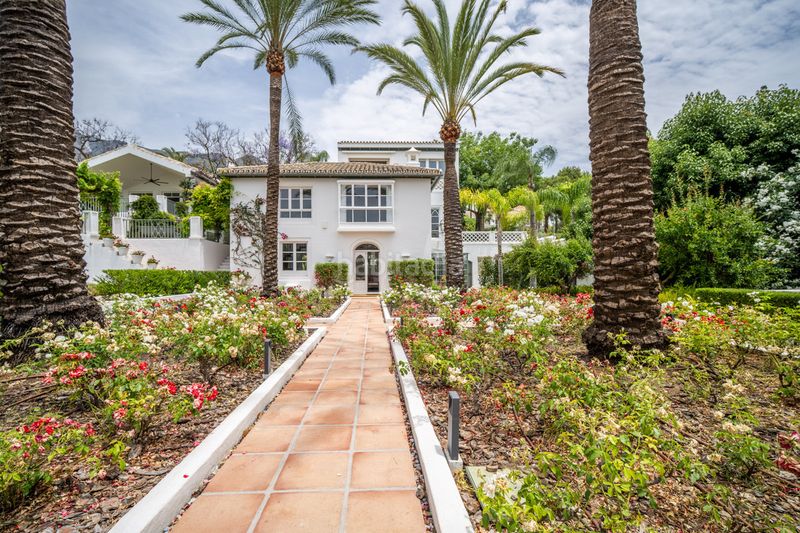 Foto ca716654-43de-49c1-a121-2c436fccc50c. Casa adossada a Sierra Blanca Marbella