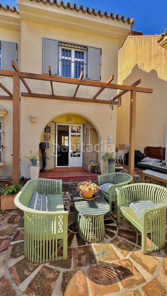 Foto fa71b4af-7c5b-4d87-b332-5b85168fceb8. Casa adossada a Puerto Banús Marbella