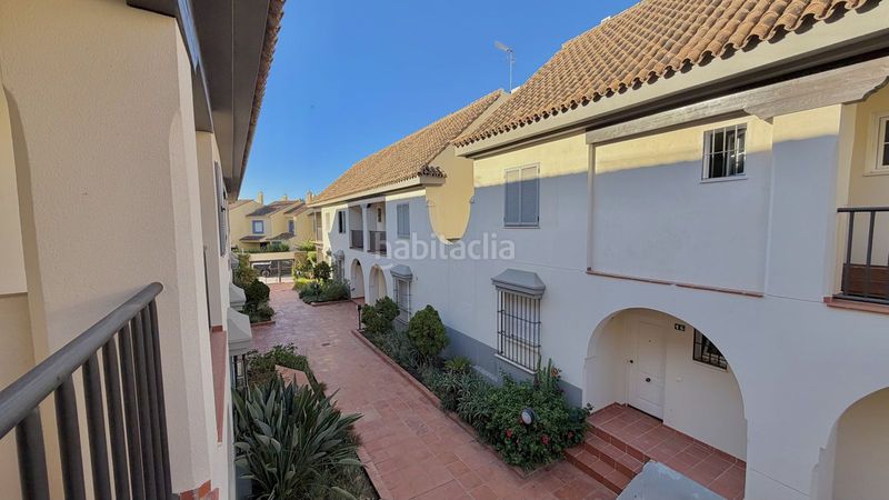 Foto 03f3b14d-487e-441b-b8d0-c22e8927d83f. Reihenhaus in Puerto Banús Marbella