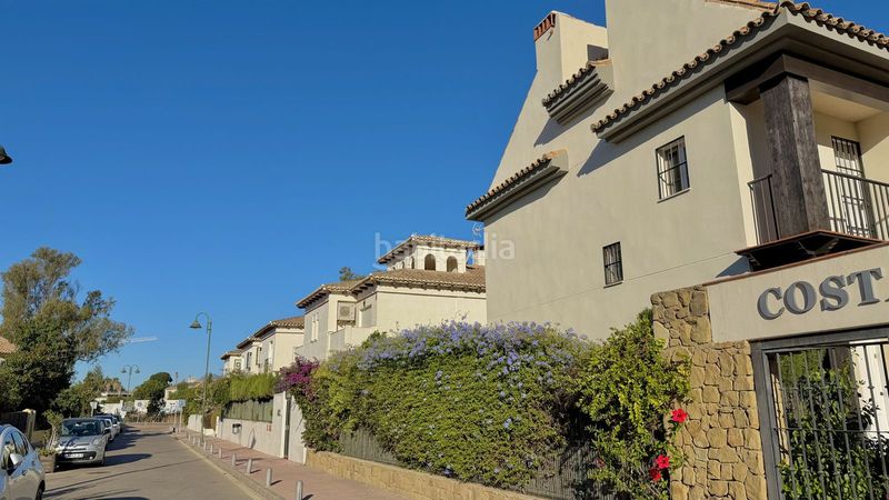 Foto 3498d8b4-7bdd-4ffe-b71e-635cda5e5ff3. Reihenhaus in Puerto Banús Marbella
