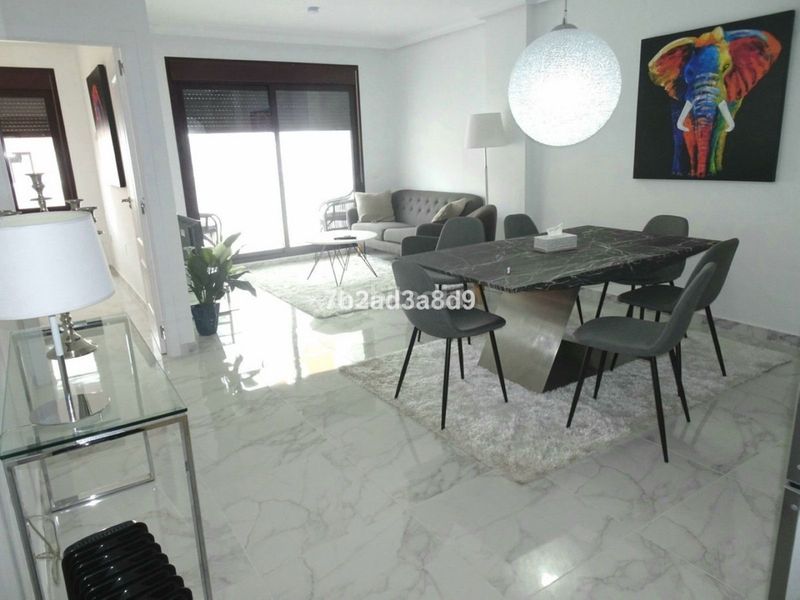 Foto 03101a06-8e9c-4e92-9443-3756371712f8. Pis amb aparcament a Las Brisas Marbella