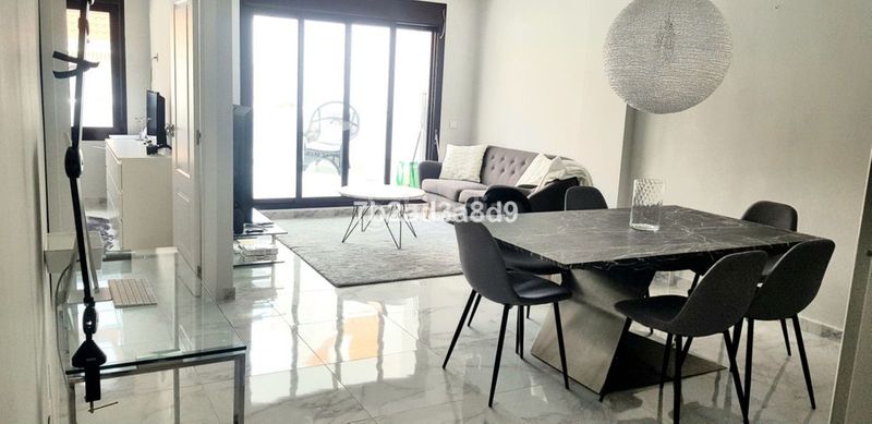 Foto af681c05-536a-4f42-8e15-1bf71d0814d1. Pis amb aparcament a Las Brisas Marbella