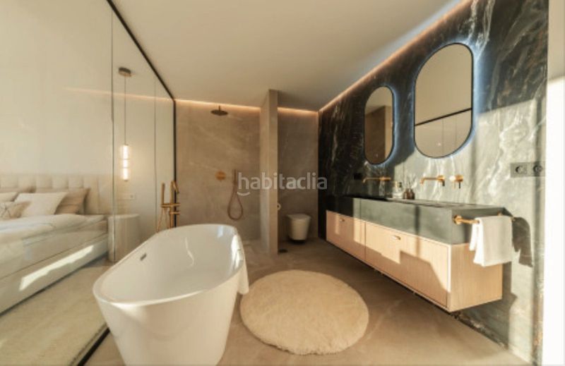 Foto 1d3b8bc9-a2e7-4cdf-9df7-67b25f57f2ff. Casa adossada a Las Brisas Marbella