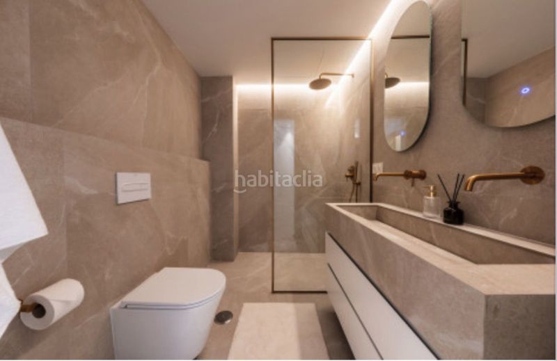 Foto bd666eb6-2329-410c-b5e3-4c6c03f05984. Casa adossada a Las Brisas Marbella