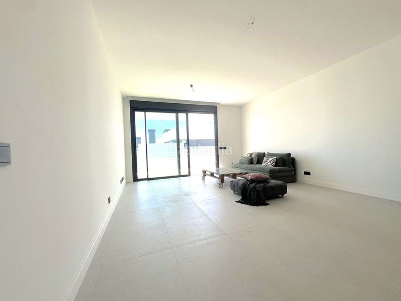 Foto e06b9378-9d29-40b1-adf3-8d51db4eb1e7. Pis a Alto de los Monteros Marbella