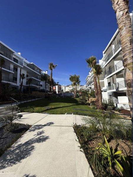 Foto f11f2a08-a8c0-40ea-8493-f7cf67cbcec7. Pis amb aparcament a Centro Estepona