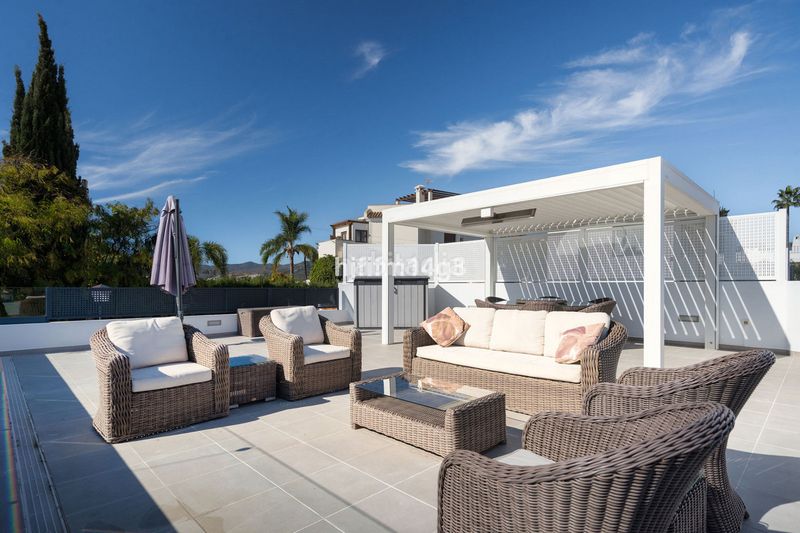 Foto 7416353f-7824-4a49-83d4-887eb7ca8c4e. Casa adossada a Las Brisas Marbella