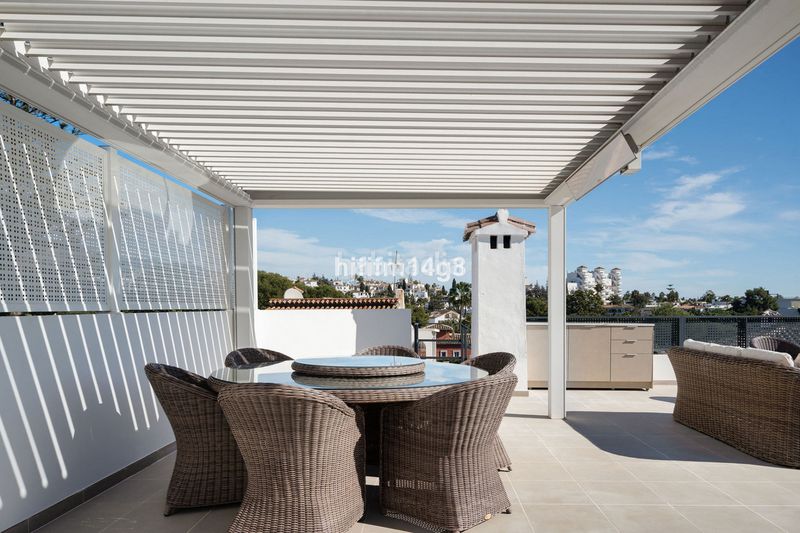 Foto c88b96da-4419-40c2-9149-2285904fb615. Casa adossada a Las Brisas Marbella