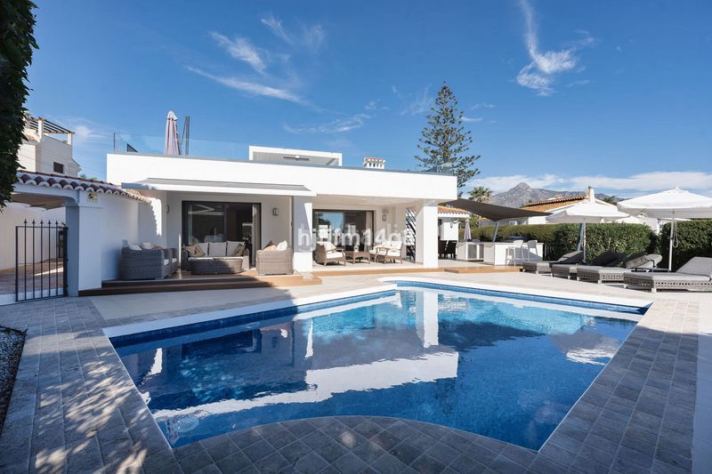 Foto e2289c8d-d10f-42a7-bf46-7ab6d233caf8. Casa adossada a Las Brisas Marbella