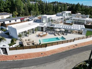 Semi detached house in El Faro de Calaburra - Chaparral