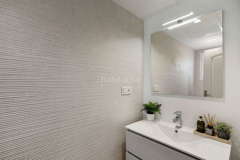 Foto 42423c99-4b73-4079-9606-cd98df9993aa. Casa adossada amb aparcament a Las Brisas Marbella