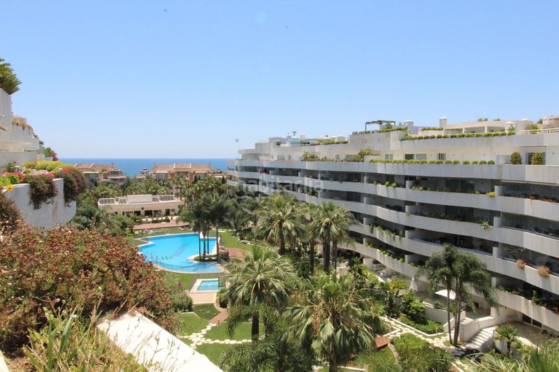 Foto f560f367-674e-485e-8e00-9c342484985a. Àtic a Puerto Banús Marbella
