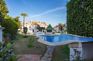 Casa adossada a Casco Antiguo