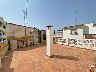 Casa adossada a Casco Antiguo