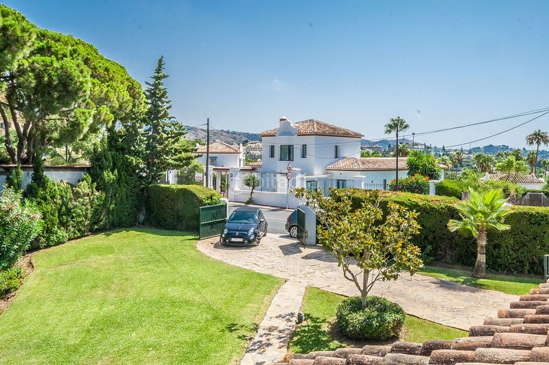 Foto 0533aaa7-4dbb-4649-a584-4cf375841833. Casa adossada a Elviria Marbella