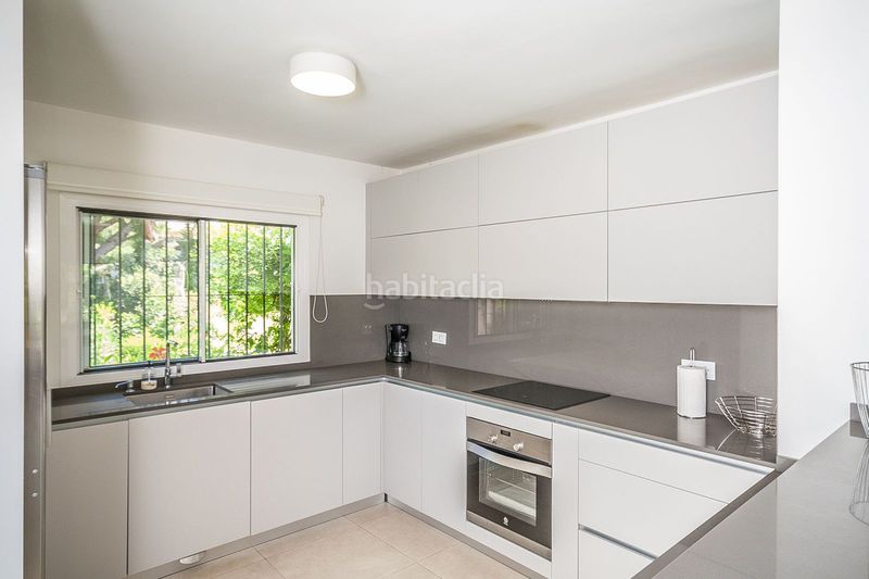 Foto 459bef9c-5bf0-4c79-b430-0f6054c69c59. Casa adossada a Elviria Marbella