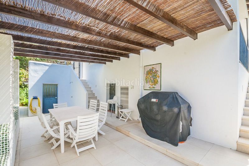 Foto d85e8d5e-3353-4093-944d-b055e341212c. Casa adossada a Elviria Marbella