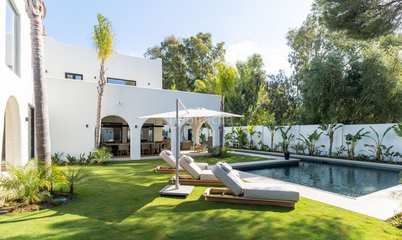 Foto 51852fb2-20d0-4c4b-b9b5-665bc9a0dc58. Casa adossada a Guadalmina Baja Marbella