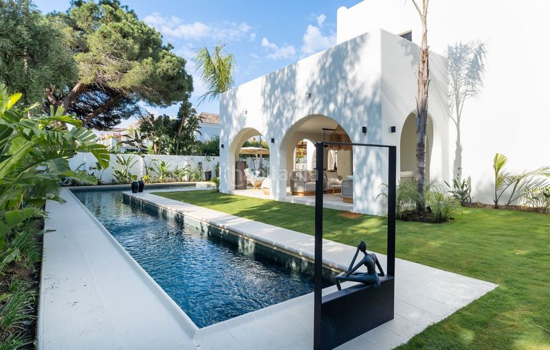 Foto f8681e6f-4bee-45e3-ae8f-8ef253047223. Casa adossada a Guadalmina Baja Marbella