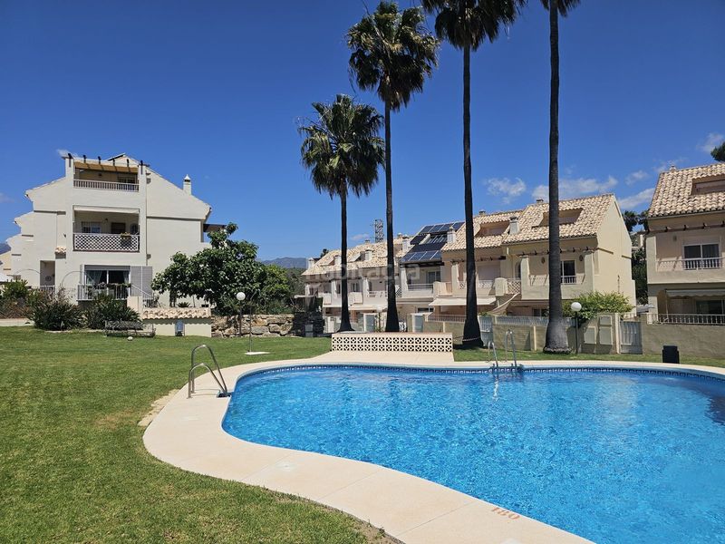 Foto a432c0c3-7ba8-48e5-94ca-1b113dda9b20. Casa adossada amb aparcament a El Rosario - Ricmar Marbella