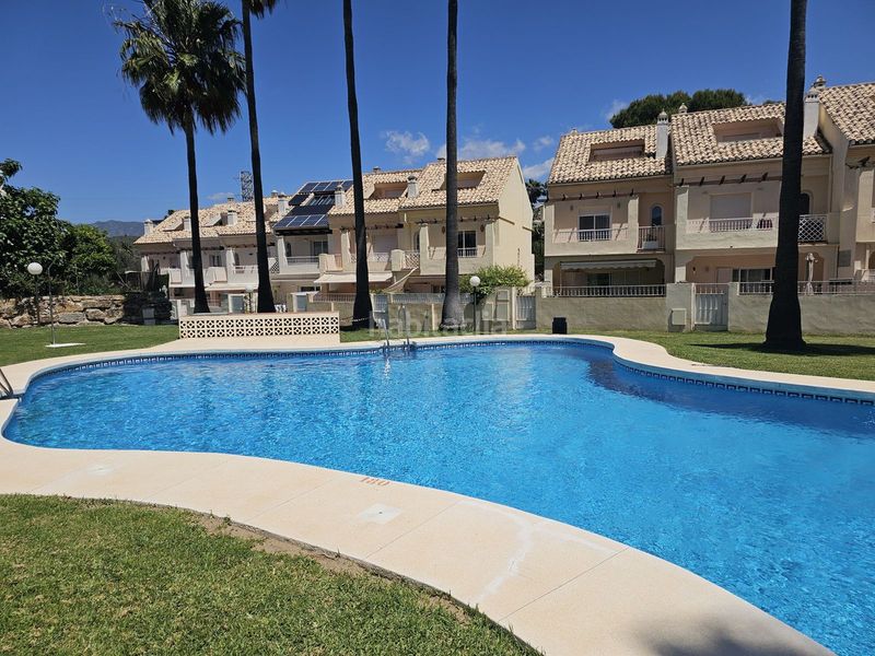 Foto cd35982d-1ef2-4798-ae79-b7b5a7d7152d. Casa adossada amb aparcament a El Rosario - Ricmar Marbella