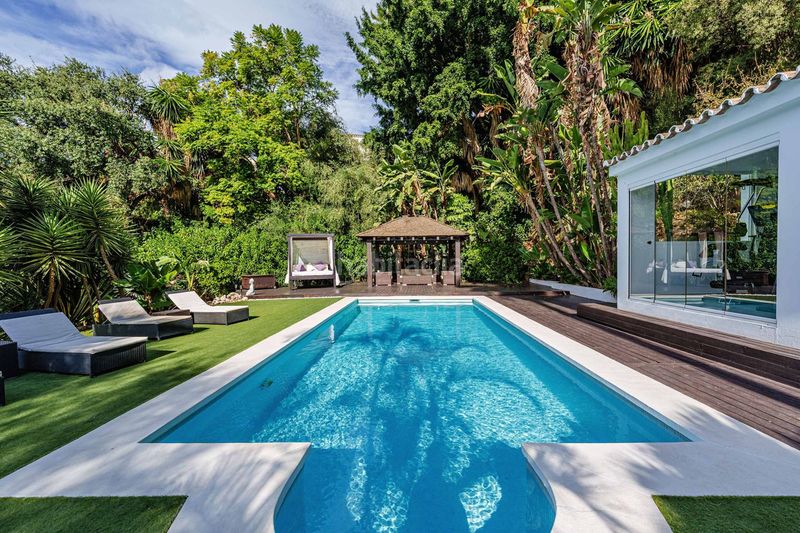 Foto db120681-b542-4f4c-b4e3-466e55d612d5. Casa adossada a El Rosario - Ricmar Marbella