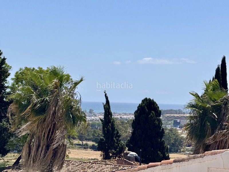 Foto b8026f22-7ac1-45d8-9a46-57bface6403c. Casa adossada a Las Brisas Marbella