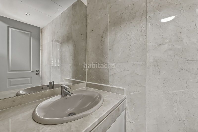 Foto 07951cf8-355e-49e8-9432-6b2ef95097f2. Casa adossada amb aparcament a bahía de Marbella Marbella