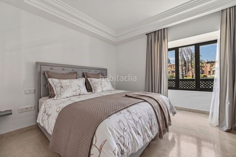 Foto 4008b573-b56d-4420-8f68-9d24c8184eba. Casa adossada amb aparcament a bahía de Marbella Marbella