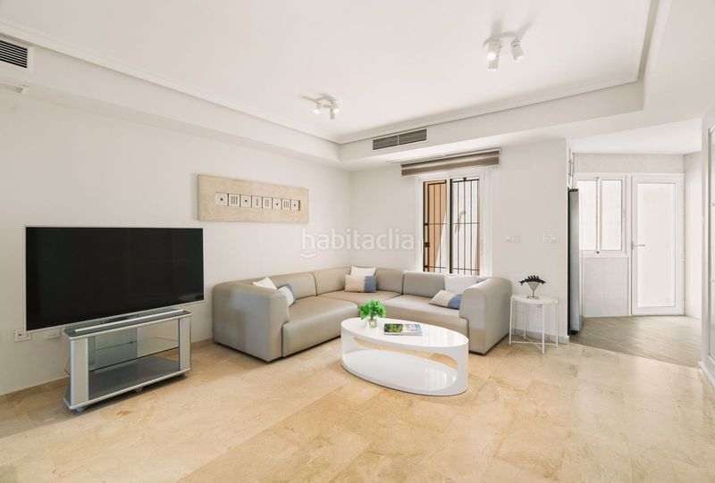 Foto ab08b76c-3438-4369-ac1d-3871187a6411. Casa adossada amb aparcament a Costabella Marbella