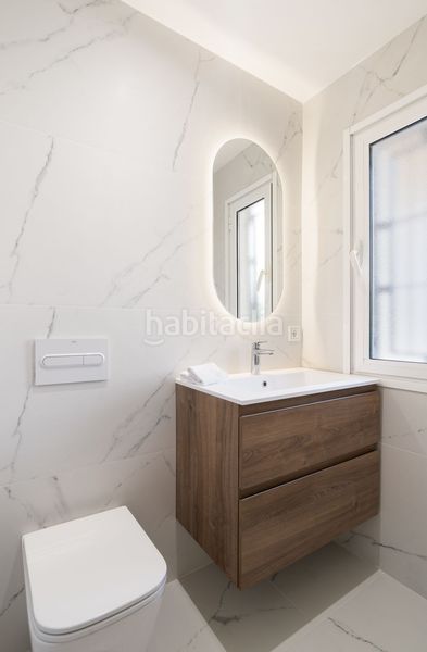 Foto cc9e7426-2aca-44e6-9a62-c3b7e71eddd1. Casa adossada amb aparcament a Costabella Marbella