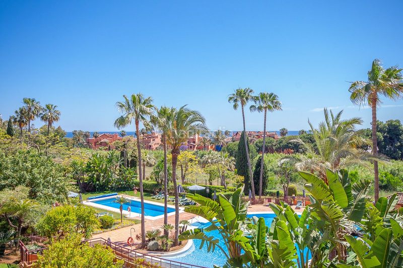 Foto 168416f8-3ffb-48a3-800d-6bc33188593e. Pis a bahía de Marbella Marbella