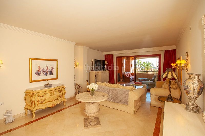 Foto e96d110c-04a9-486e-ac4e-47e23fedb780. Pis a bahía de Marbella Marbella