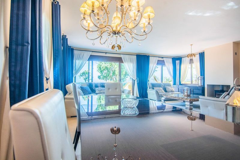 Foto 2cb1dbb2-e4a2-434d-b592-a36f86f7b590. Casa adossada amb aparcament a La Mairena Ojén