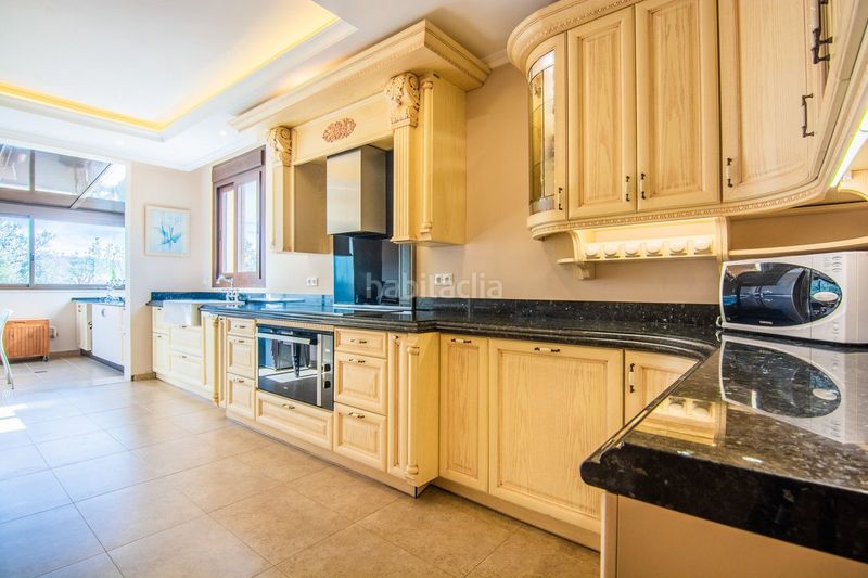 Foto 6082821e-2e81-4d76-b71e-15a4e53b68fa. Casa adossada amb aparcament a La Mairena Ojén